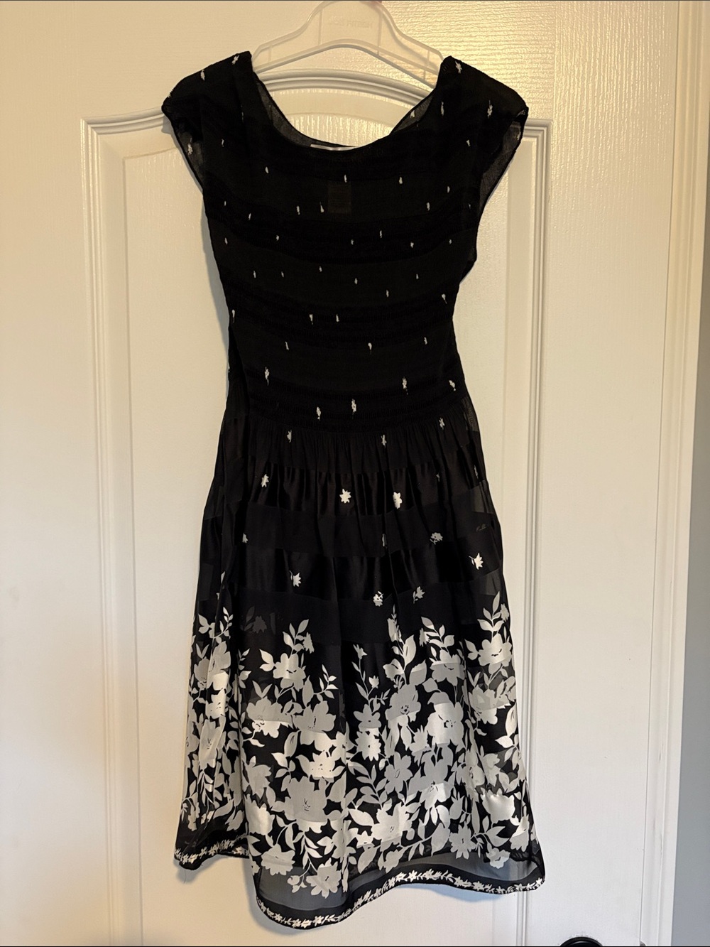 Adorable Black and White Floral dress